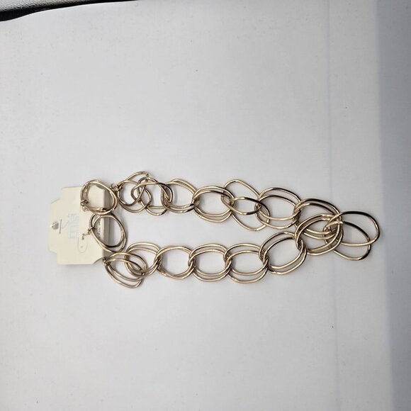 Necklace and hoop Earrings Chainlink Set Mia Collection- Gold Toned - Picture 5 of 9
